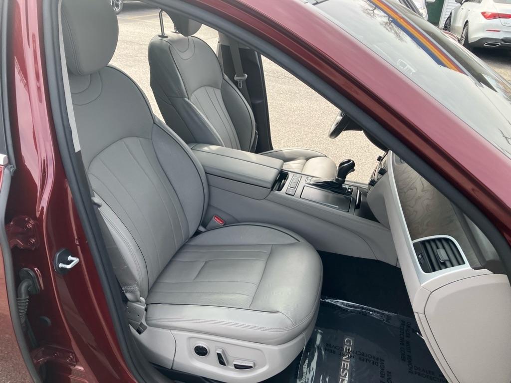 Hyundai Genesis 5.0L RWD 2015