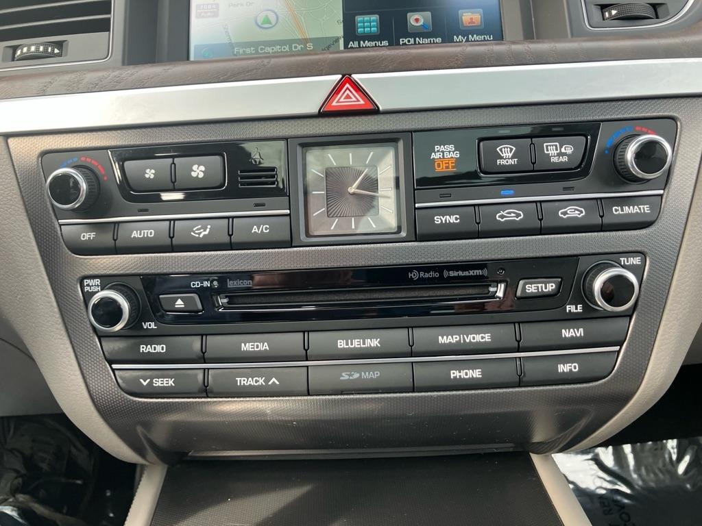 Hyundai Genesis 5.0L RWD 2015