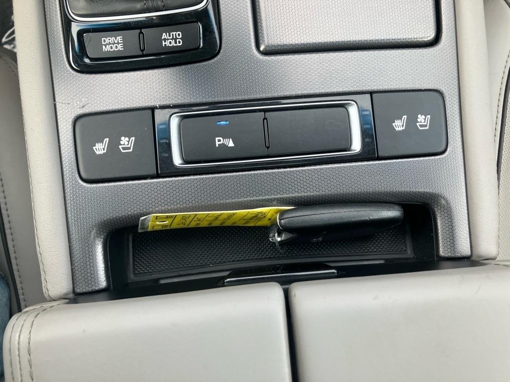 Hyundai Genesis 5.0L RWD 2015