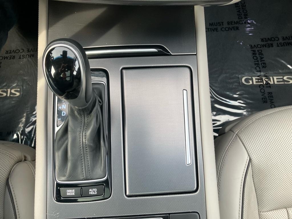 Hyundai Genesis 5.0L RWD 2015