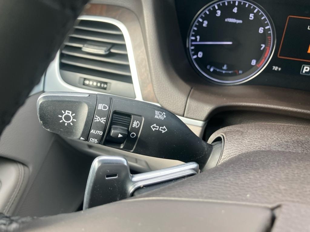 Hyundai Genesis 5.0L RWD 2015