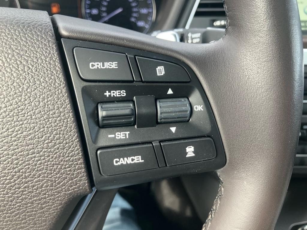 Hyundai Genesis 5.0L RWD 2015