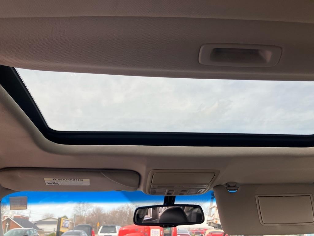 Acura TSX 5-speed AT 2012