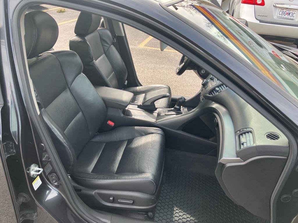 Acura TSX 5-speed AT 2012