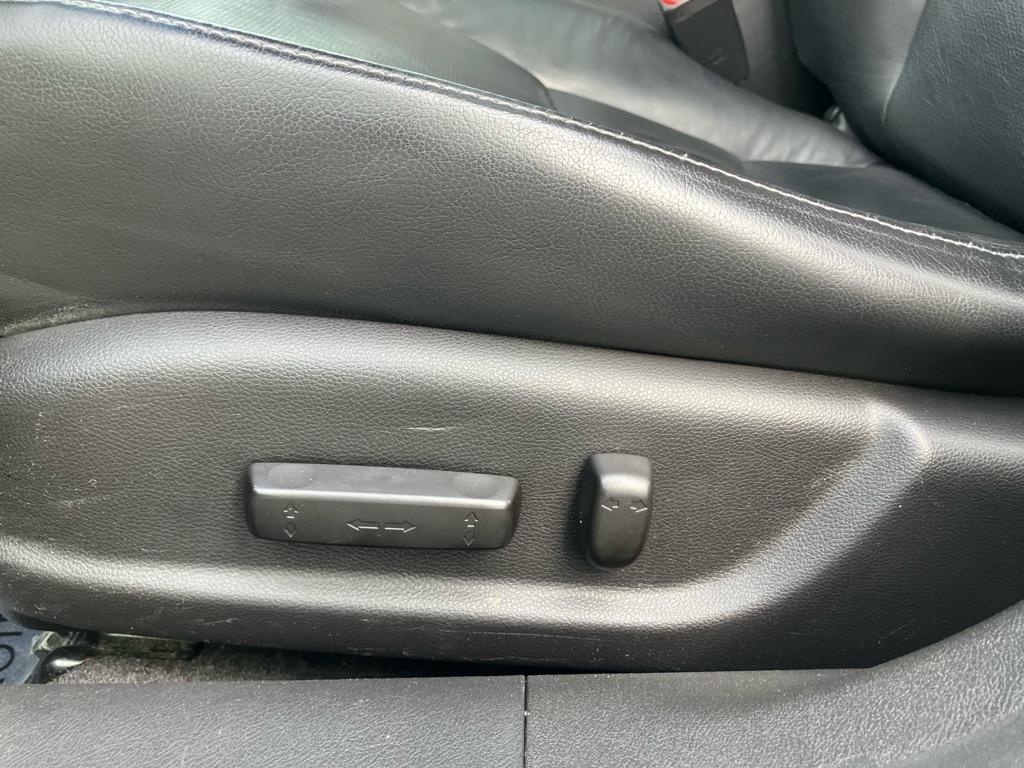 Acura TSX 5-speed AT 2012