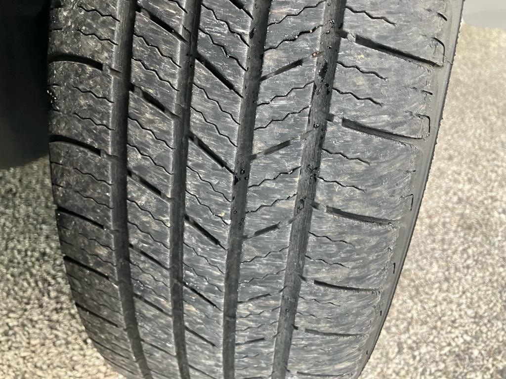 Toyota Corolla Base 5-Speed MT 2011