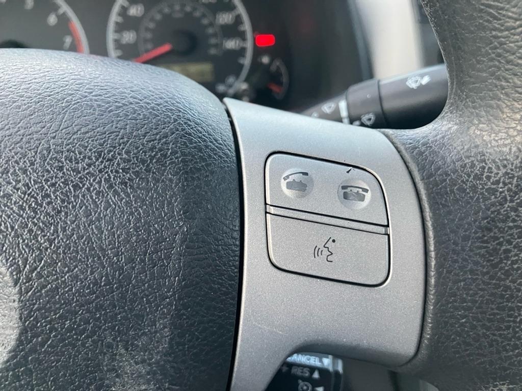 Toyota Corolla Base 5-Speed MT 2011