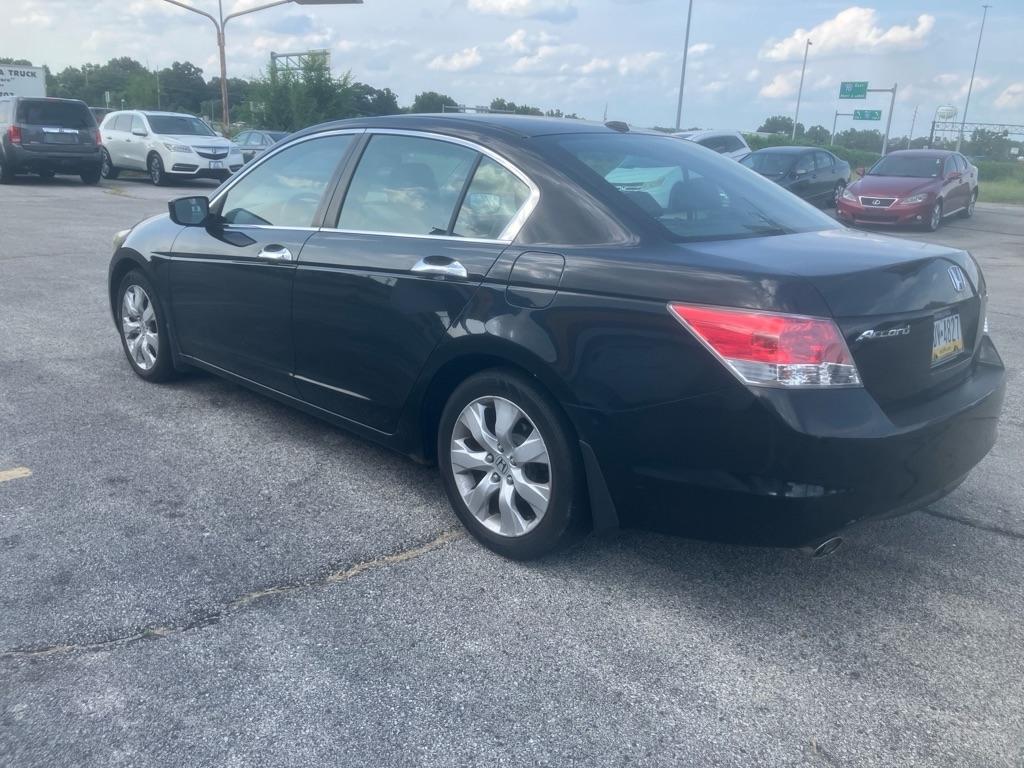 Honda Accord EX-L V-6 Sedan AT 2010