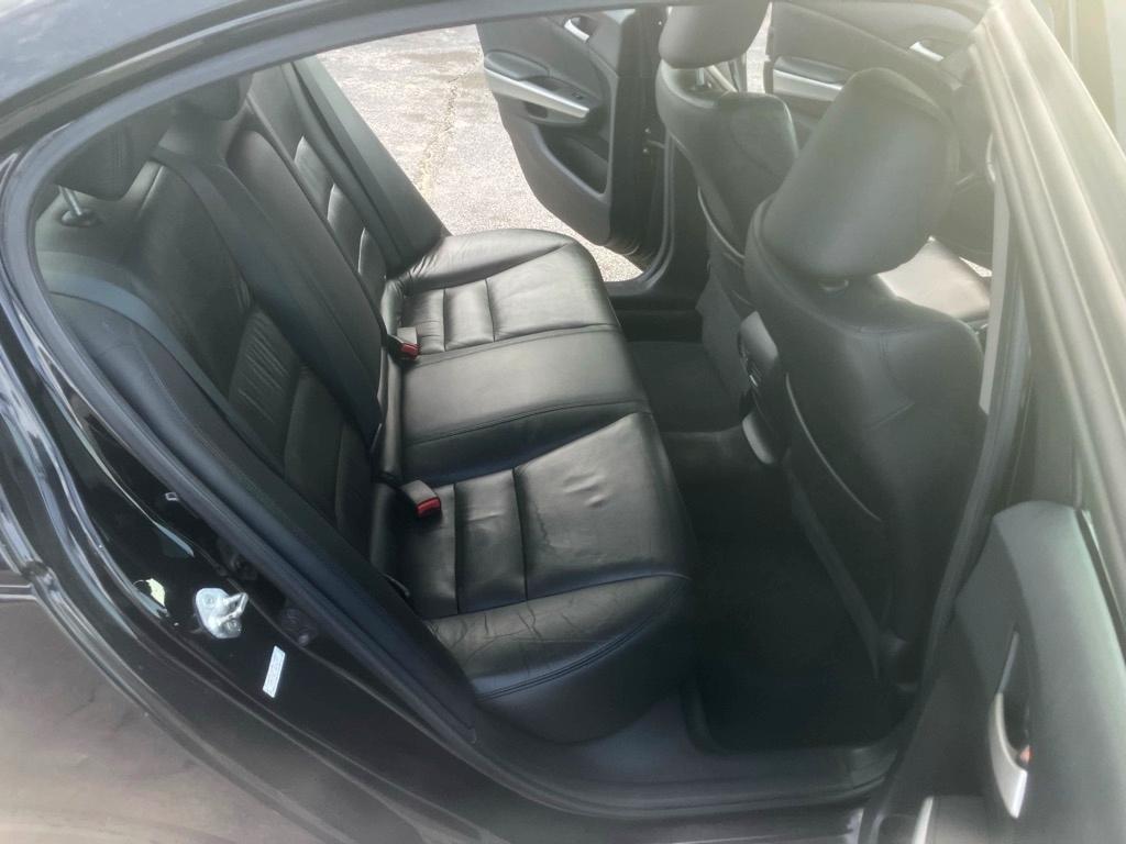 Honda Accord EX-L V-6 Sedan AT 2010