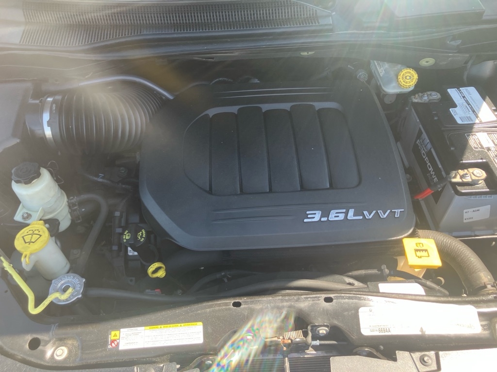 Dodge Grand Caravan SXT 2012