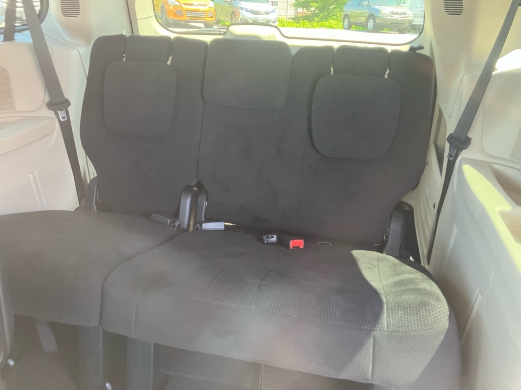Dodge Grand Caravan SXT 2012
