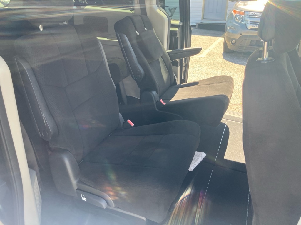 Dodge Grand Caravan SXT 2012