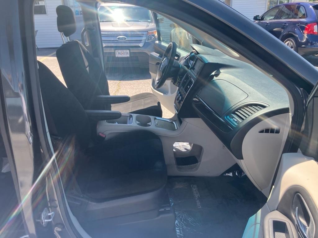 Dodge Grand Caravan SXT 2012