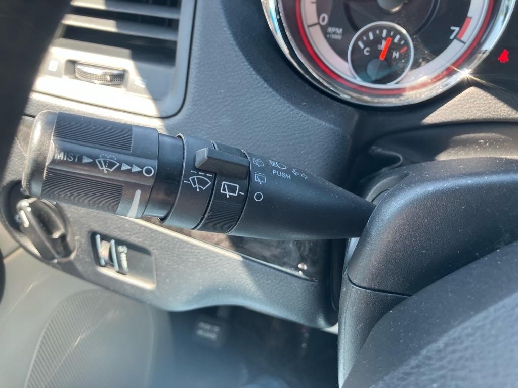 Dodge Grand Caravan SXT 2012