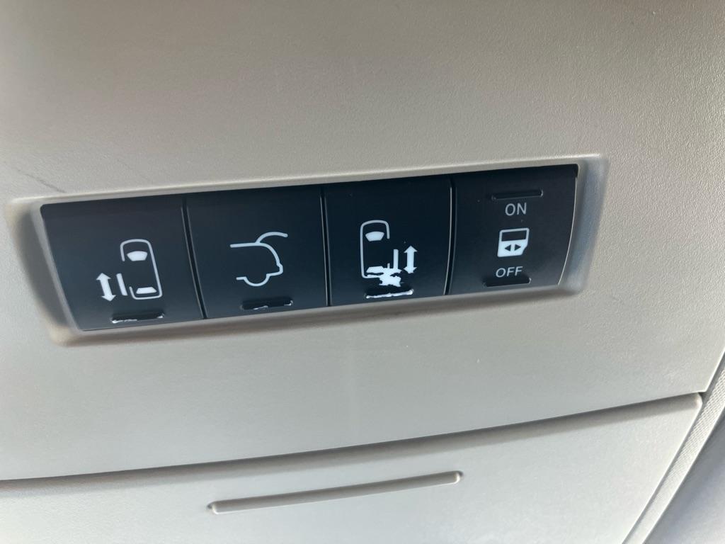 Dodge Grand Caravan SXT 2012
