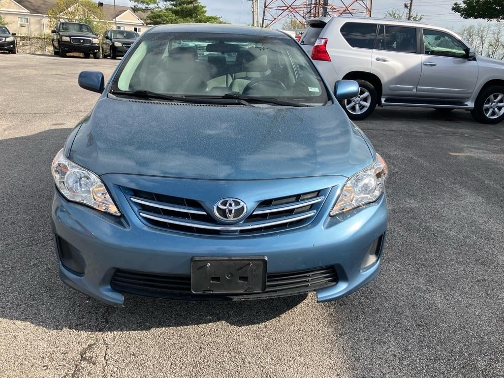Toyota Corolla S 5-Speed MT 2013