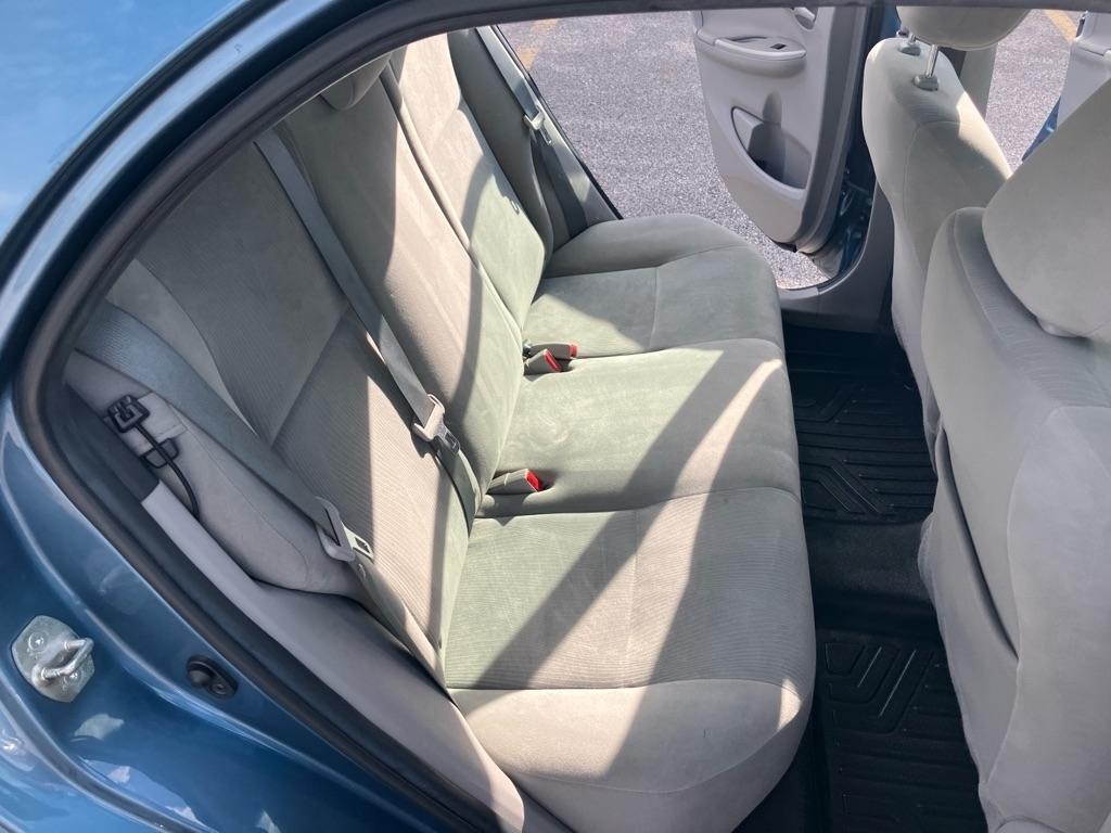 Toyota Corolla S 5-Speed MT 2013