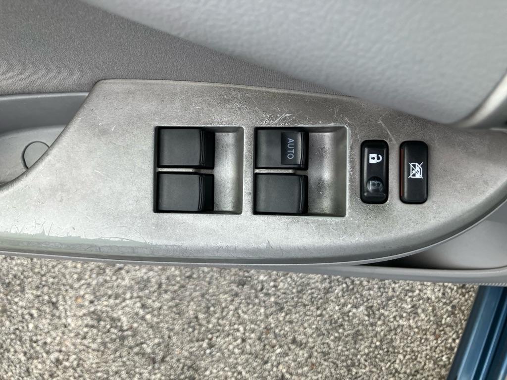Toyota Corolla S 5-Speed MT 2013