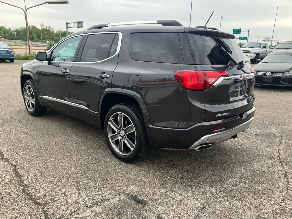 GMC Acadia Denali AWD 2017