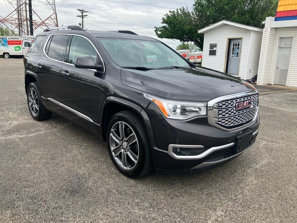 GMC Acadia Denali AWD 2017