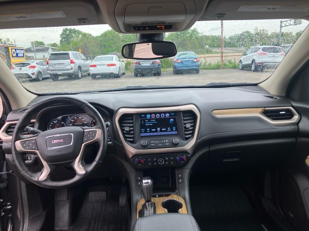 GMC Acadia Denali AWD 2017