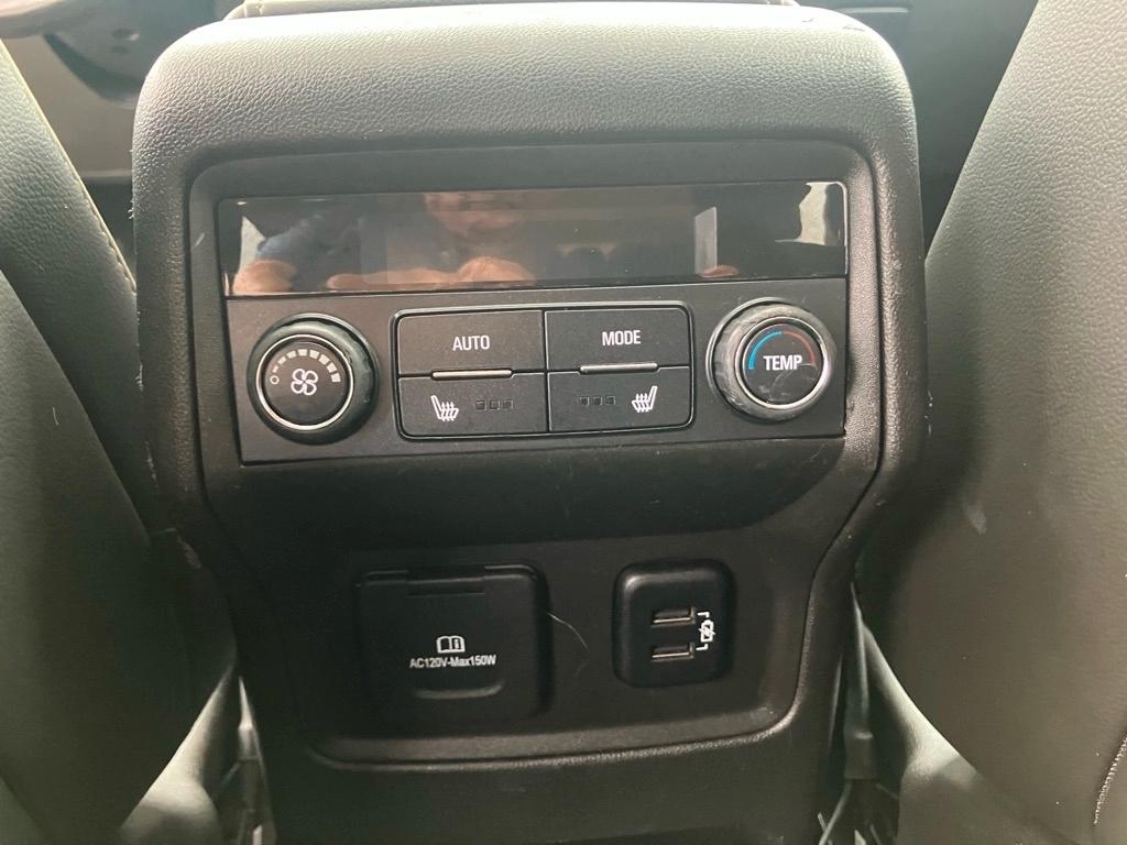 GMC Acadia Denali AWD 2017