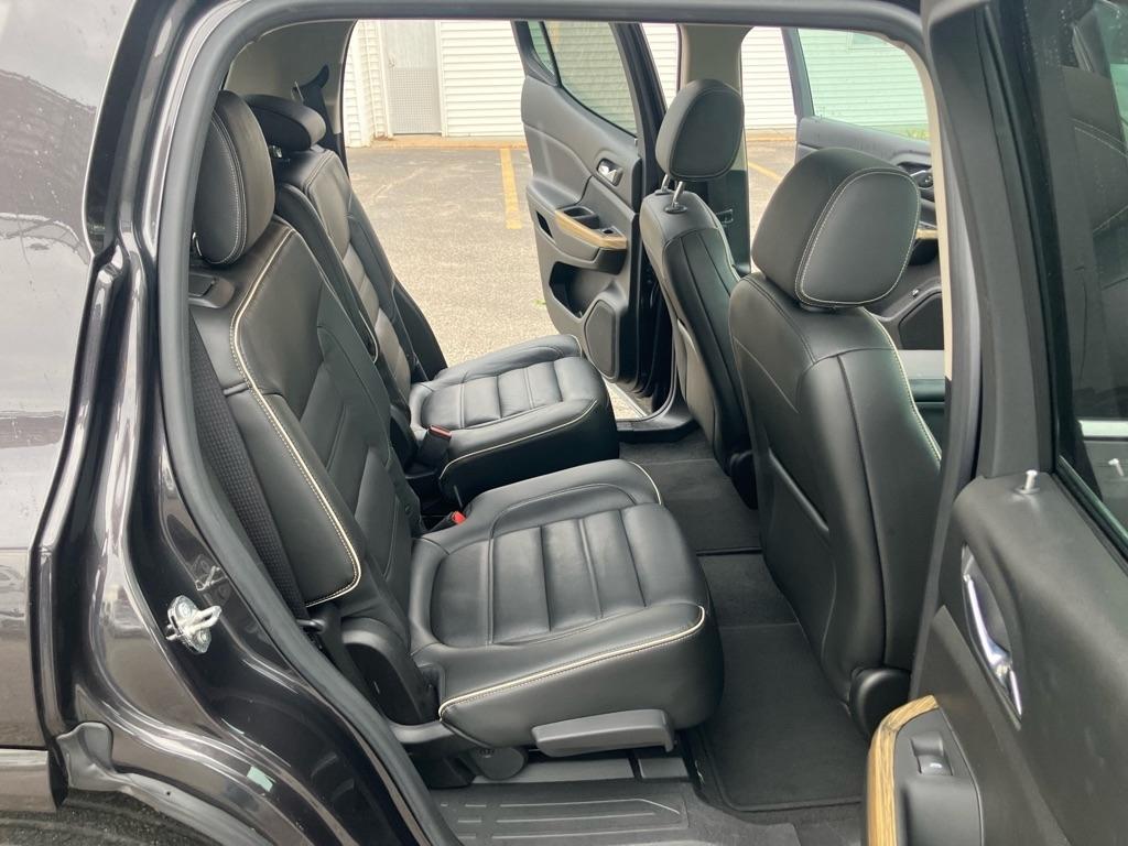 GMC Acadia Denali AWD 2017