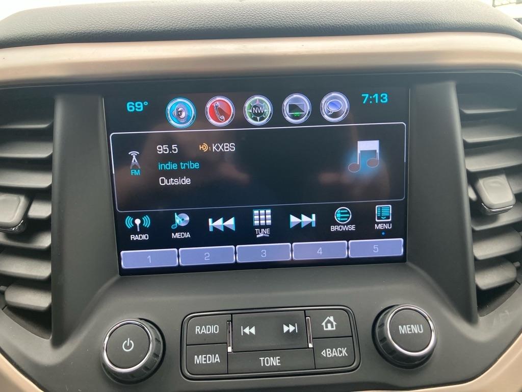 GMC Acadia Denali AWD 2017