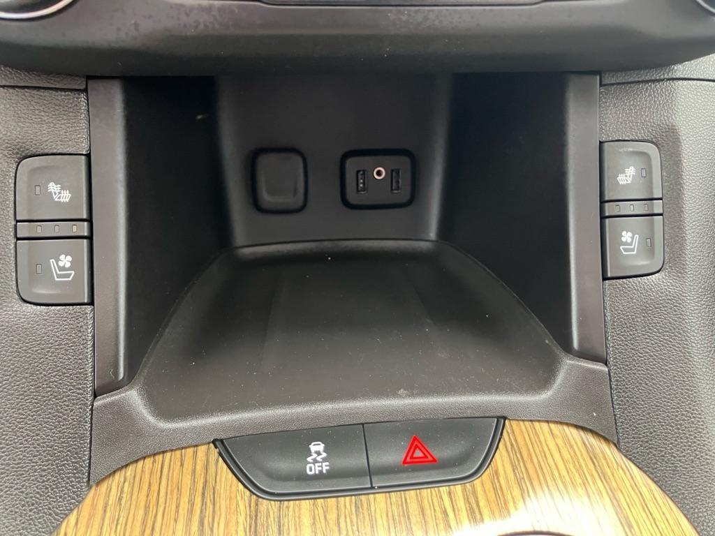 GMC Acadia Denali AWD 2017