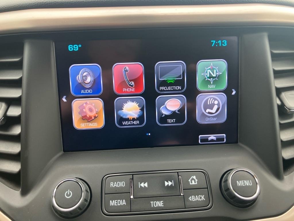GMC Acadia Denali AWD 2017