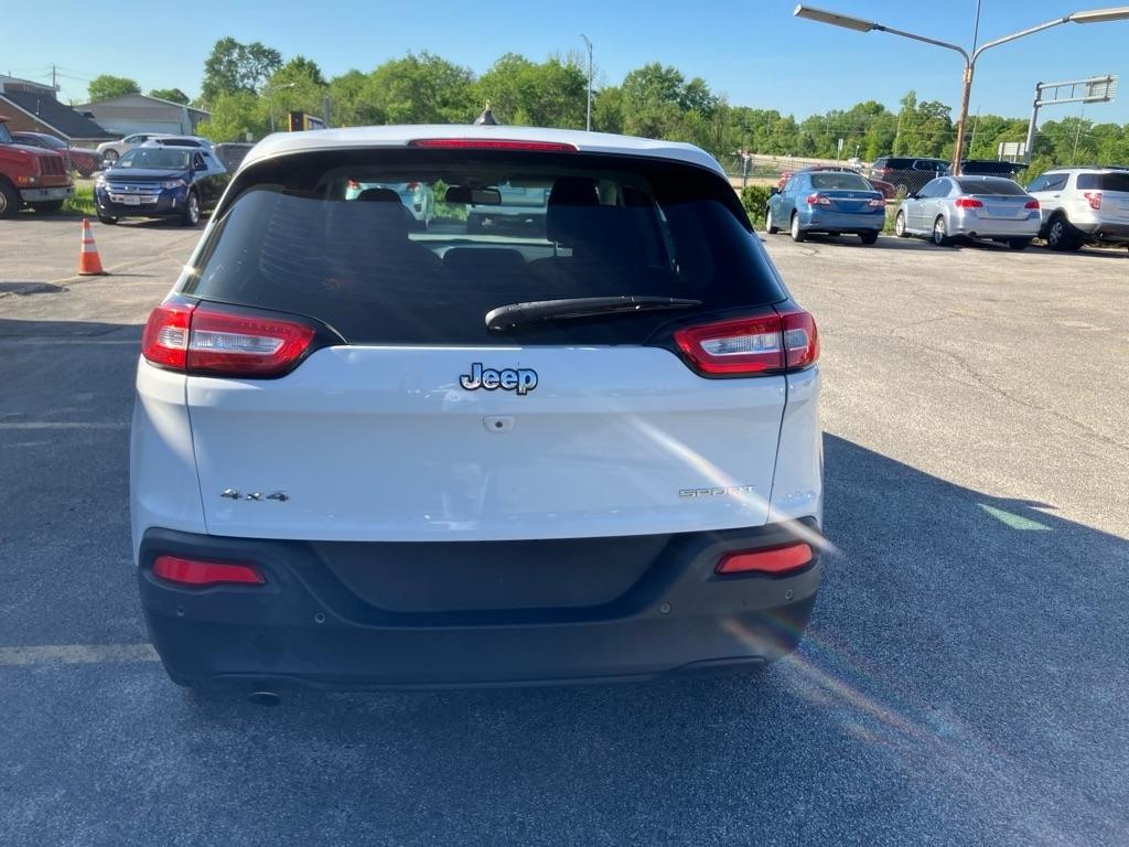 Jeep Cherokee Sport 4WD 2014