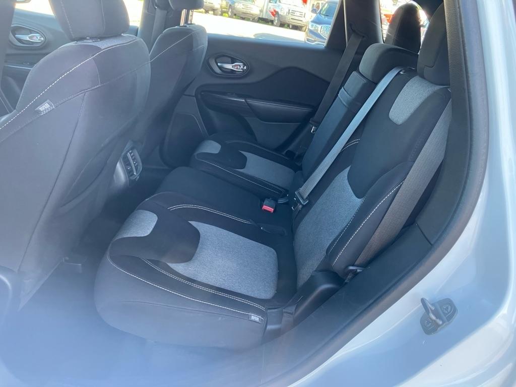 Jeep Cherokee Sport 4WD 2014