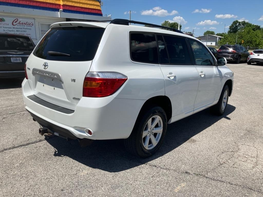 Toyota Highlander Base 4WD 2008