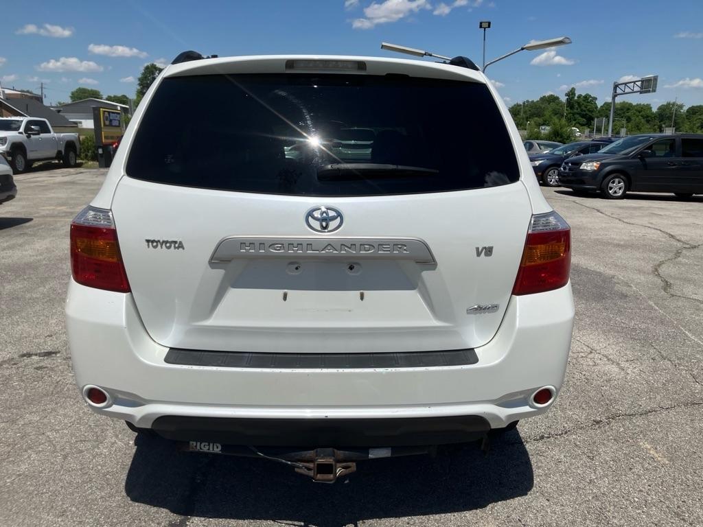 Toyota Highlander Base 4WD 2008