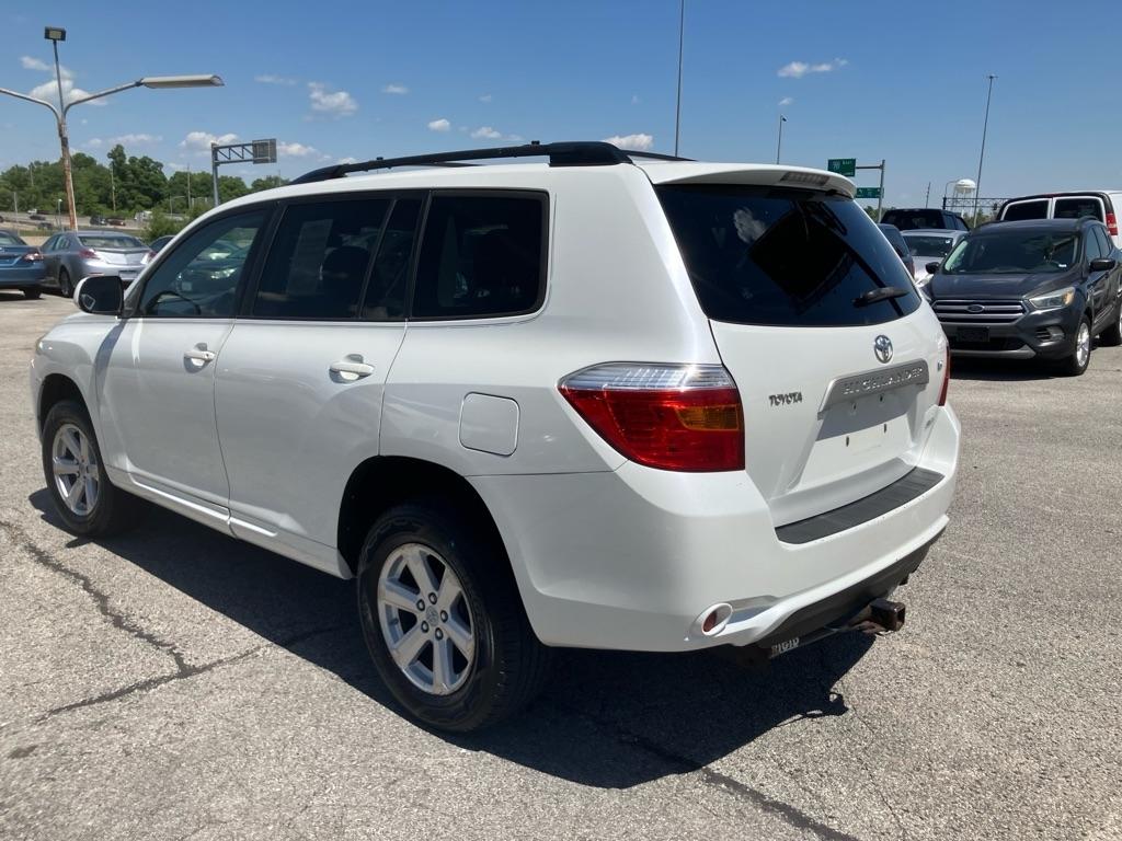 Toyota Highlander Base 4WD 2008