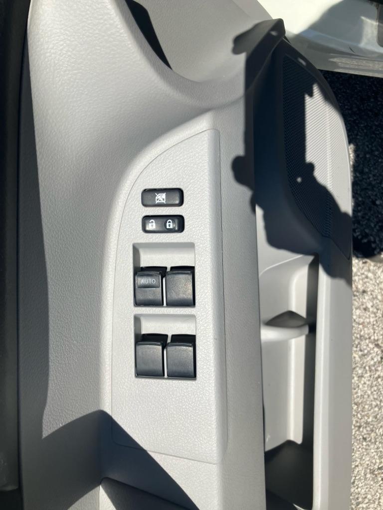 Toyota Highlander Base 4WD 2008