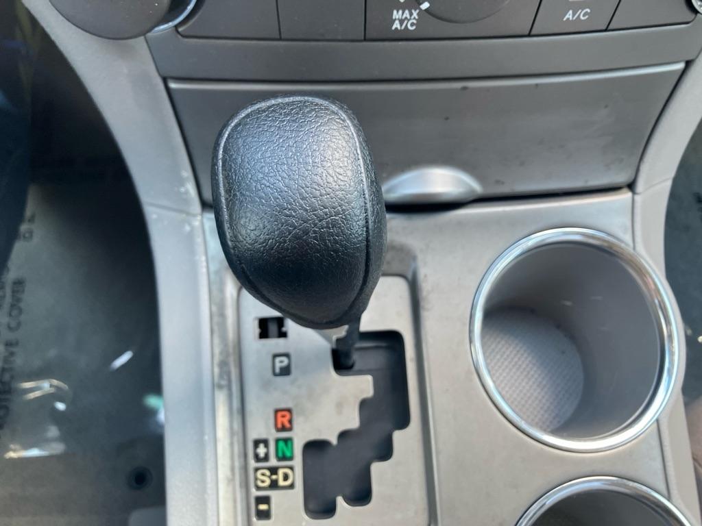 Toyota Highlander Base 4WD 2008
