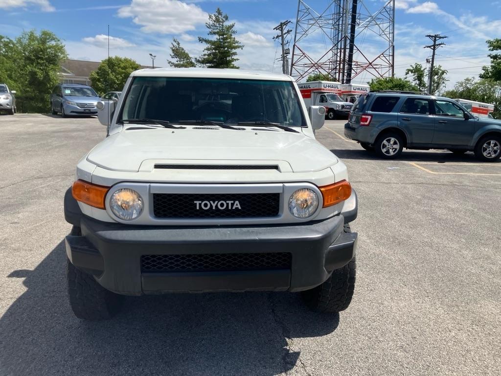 Toyota FJ Cruiser 4WD MT 2012