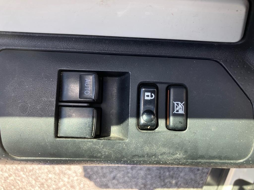 Toyota FJ Cruiser 4WD MT 2012