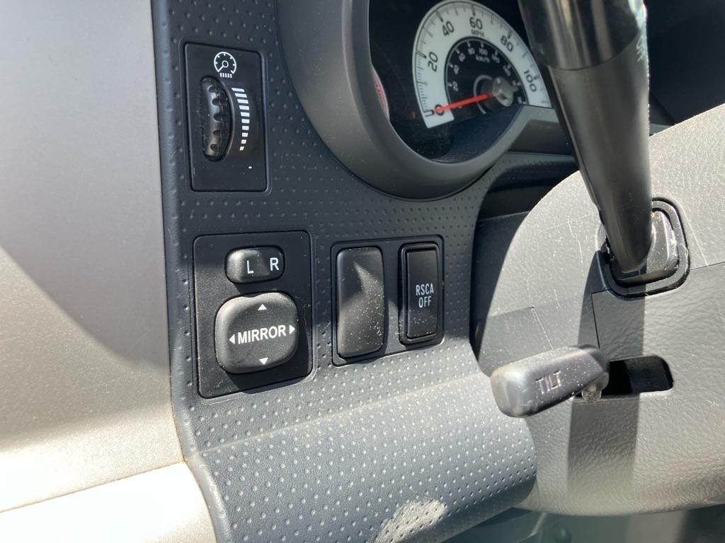 Toyota FJ Cruiser 4WD MT 2012