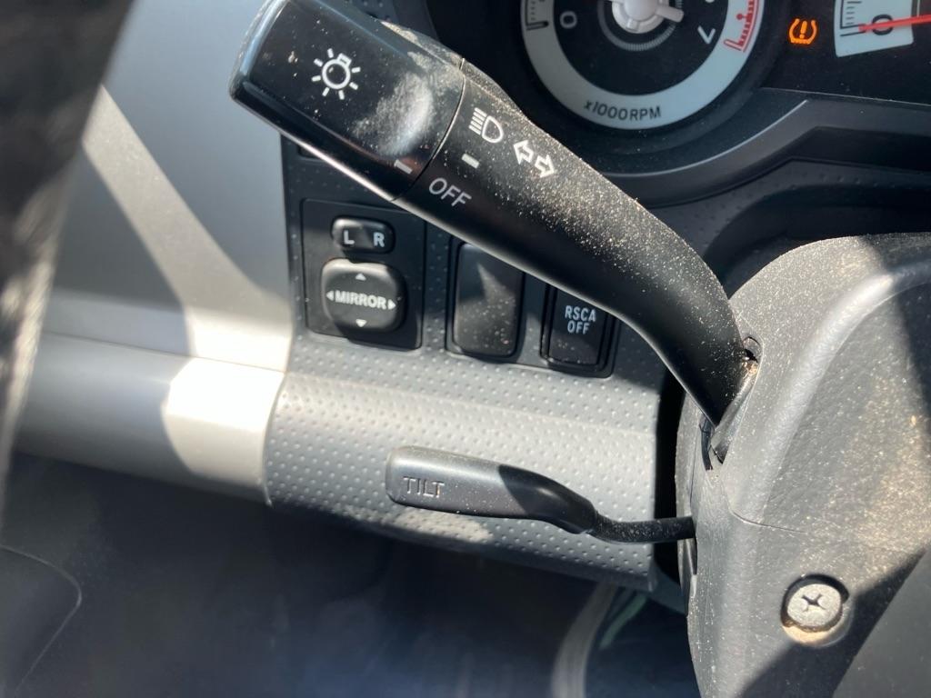 Toyota FJ Cruiser 4WD MT 2012