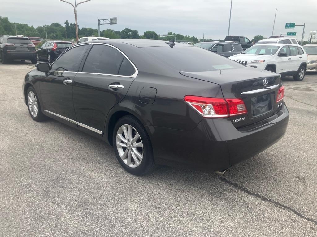 Lexus ES  2010