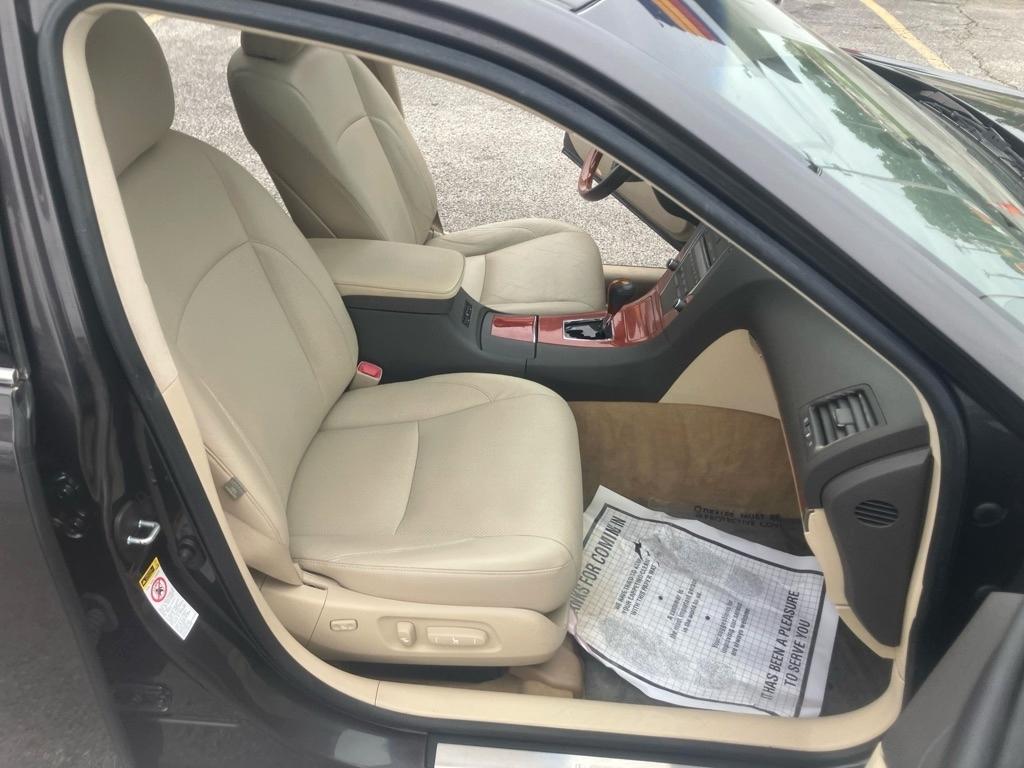 Lexus ES  2010