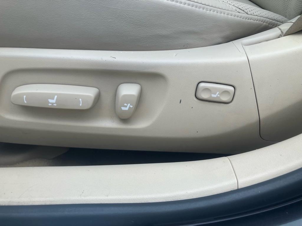 Lexus ES  2010