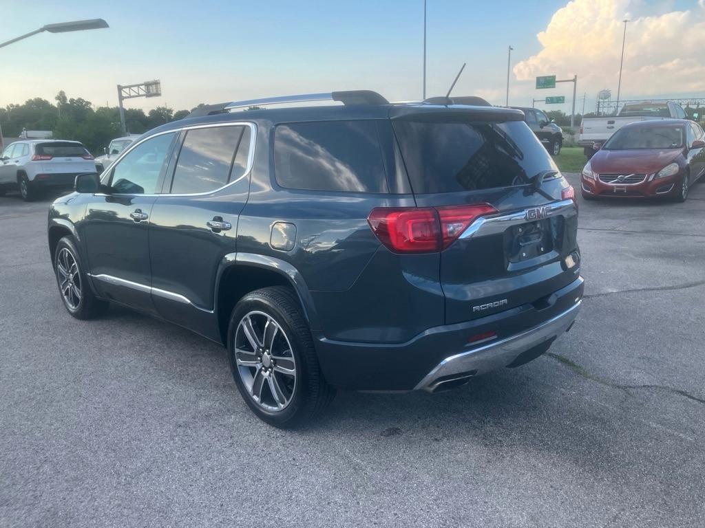 GMC Acadia Denali AWD 2019