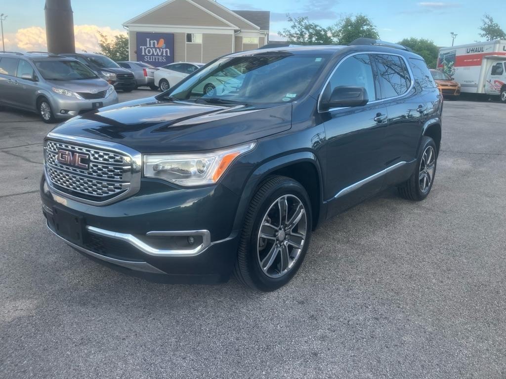GMC Acadia Denali AWD 2019