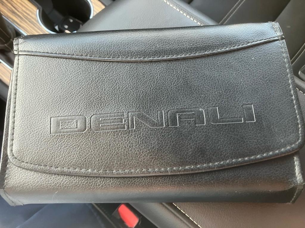 GMC Acadia Denali AWD 2019