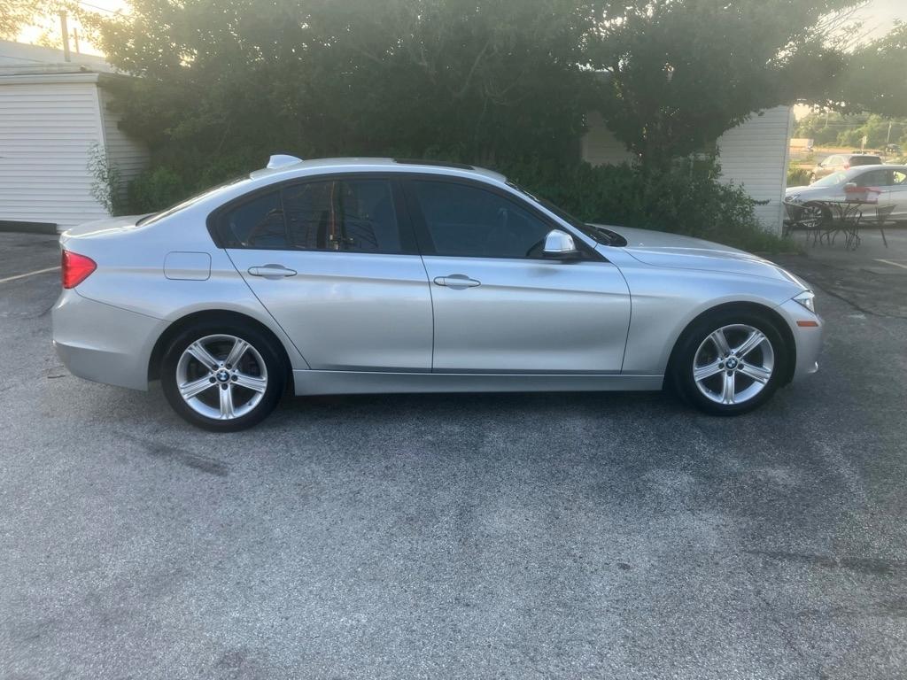 2014 BMW 3-Series 320i Sedan