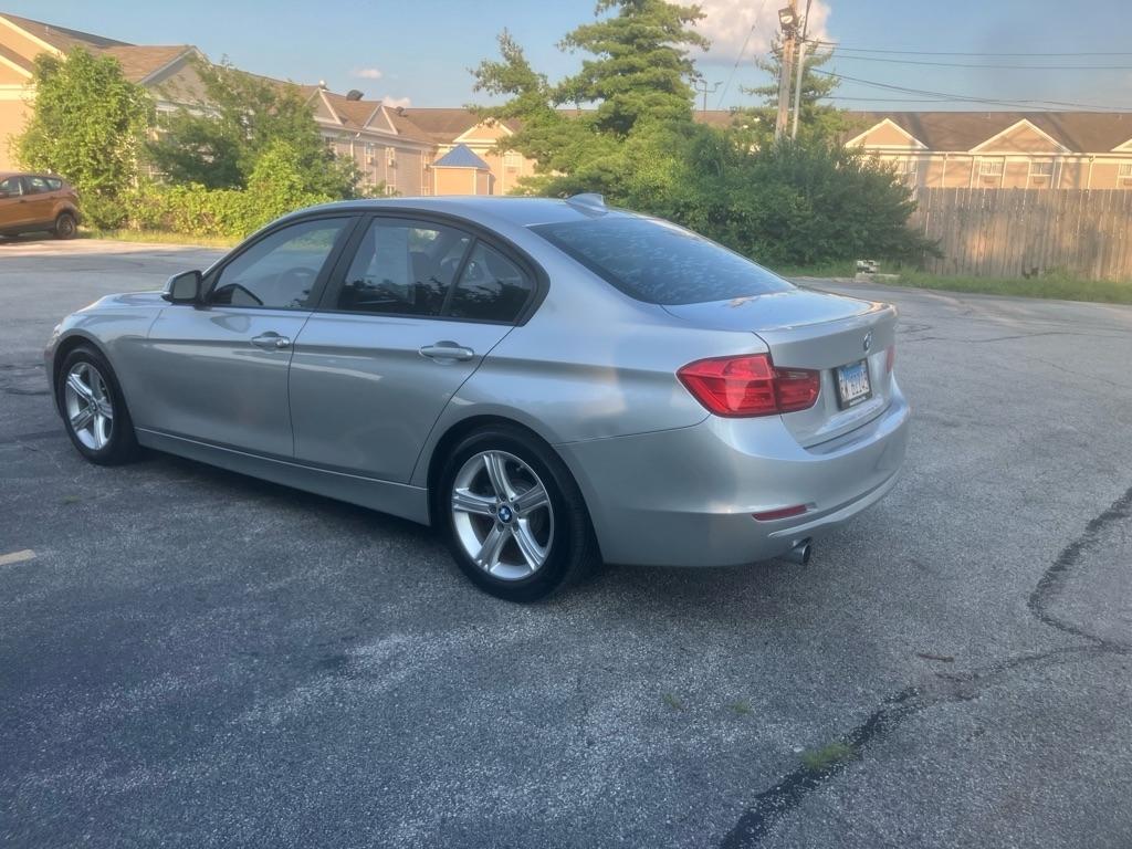 BMW 3-Series 320i Sedan 2014