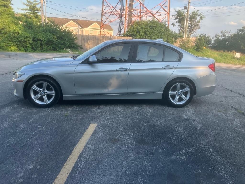 BMW 3-Series 320i Sedan 2014